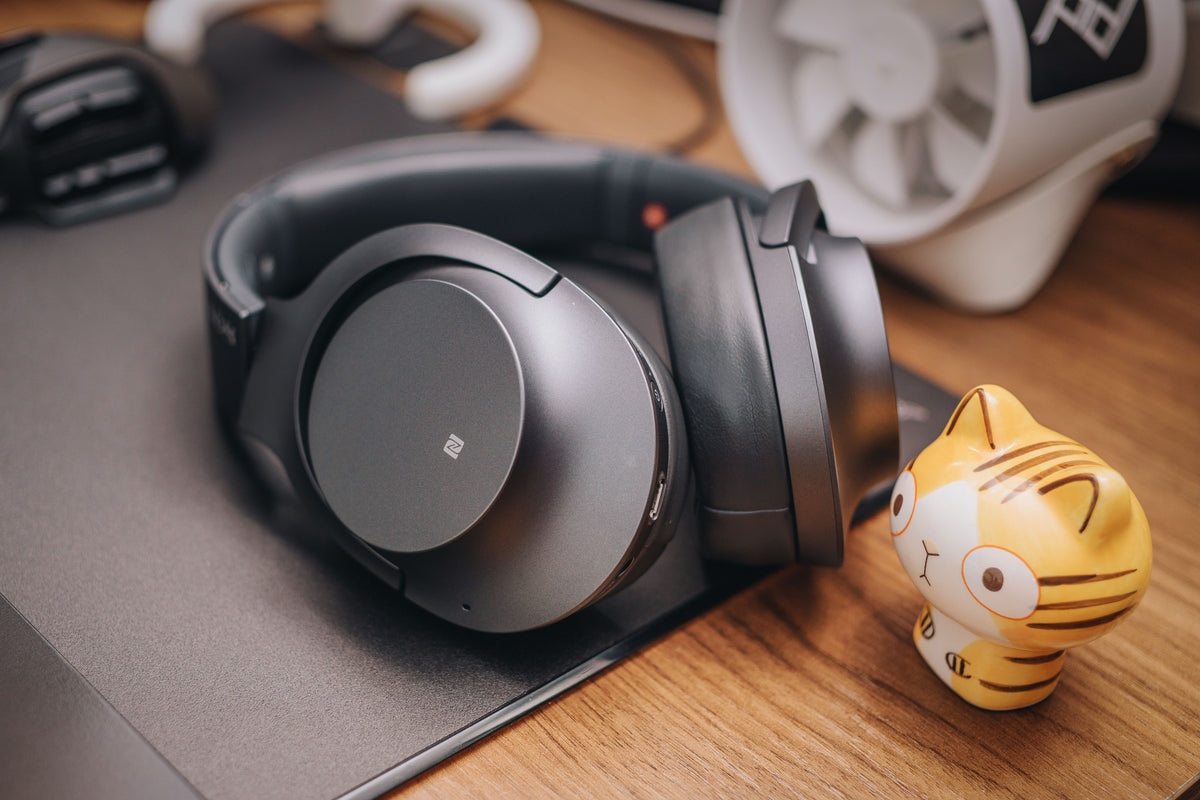 Auriculares inalámbricos negros