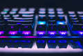 Teclado gaming ilumidado primer plano